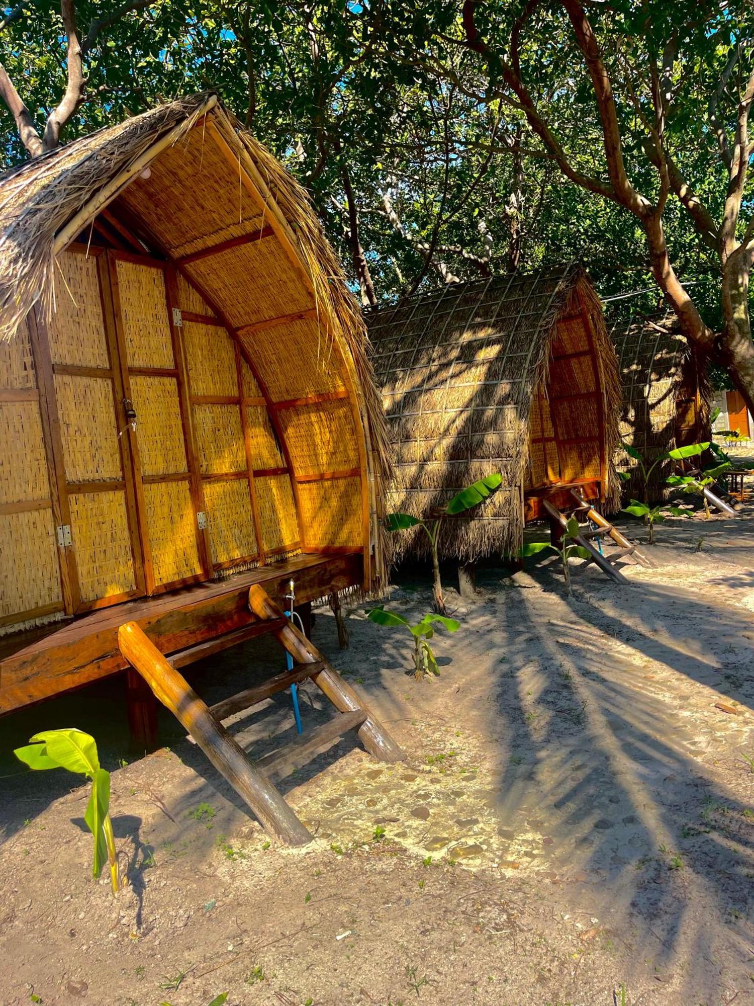 Hostel Rafikis Retreat Derm Tkov Village Exterior foto