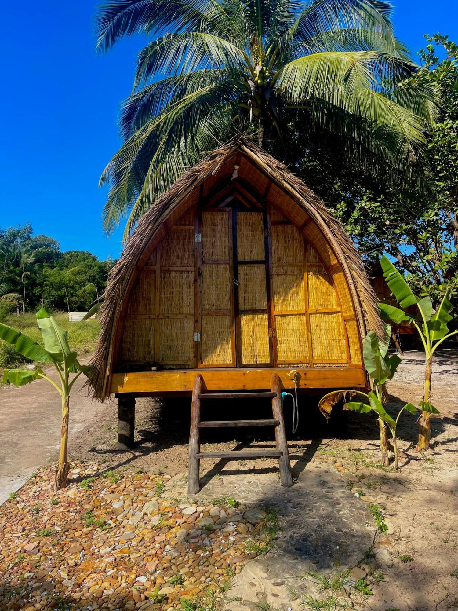Hostel Rafikis Retreat Derm Tkov Village Exterior foto